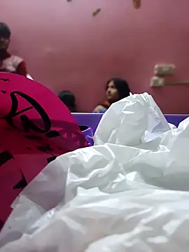 Snapshot of BabySlimmy10 chatting on 12.03.25 BabySlimmy10 online show from 12.03.25