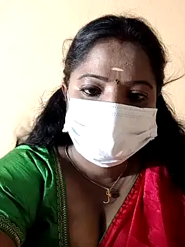 Snapshot of sheela28 chatting on 12.10.24 sheela28 online show from 12.10.24