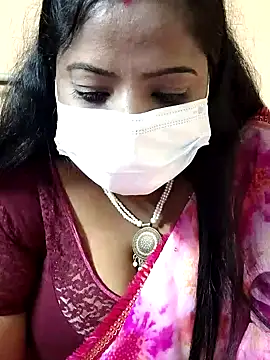 Snapshot of sheela28 chatting on 12.24.24 sheela28 online show from 12.24.24