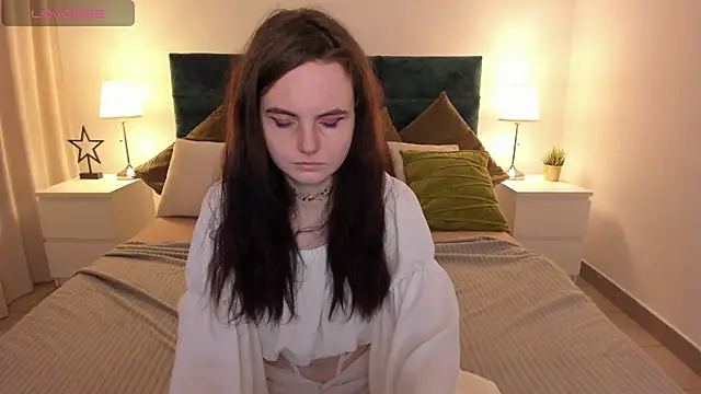 Snapshot of AmA_lia_ chatting on 02.07.25 AmA lia online show from 02.07.25