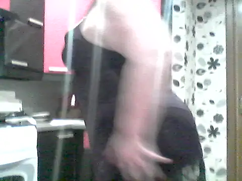 Lisa Suzie online show from 11.17.25