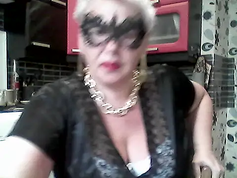 Lisa Suzie online show from 05.29.26