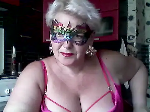 Lisa Suzie online show from 06.11.26