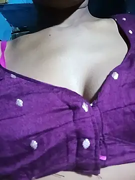 Snapshot of Kajal__Mehra chatting on 07.28.26 Kajal Mehra online show from 07.28.26