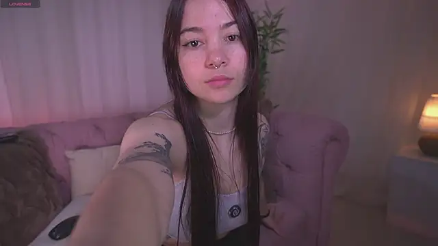 Lia Sweett  online show from 07.28.26