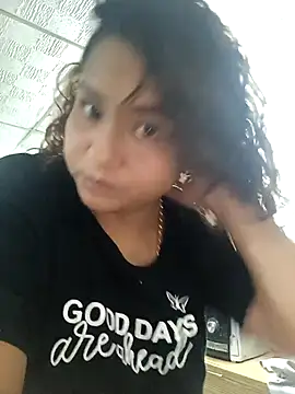 Snapshot of BrendaGirs chatting on 02.17.25 BrendaGirs online show from 02.17.25