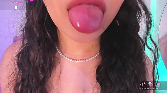 amandalee01 online show from 09.19.25