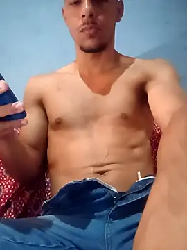 Snapshot of Paunoseucuzao chatting on 12.04.25 Paunoseucuzao online show from 12.04.25