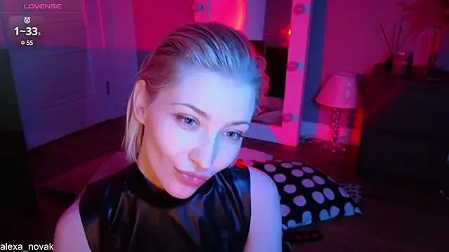 Snapshot of alexa_novak chatting on 03.12.25 alexa novak online show from 03.12.25