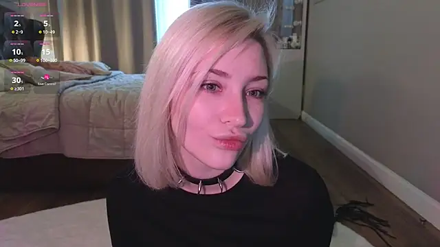 Snapshot of alexa_novak chatting on 10.05.25 alexa novak online show from 10.05.25