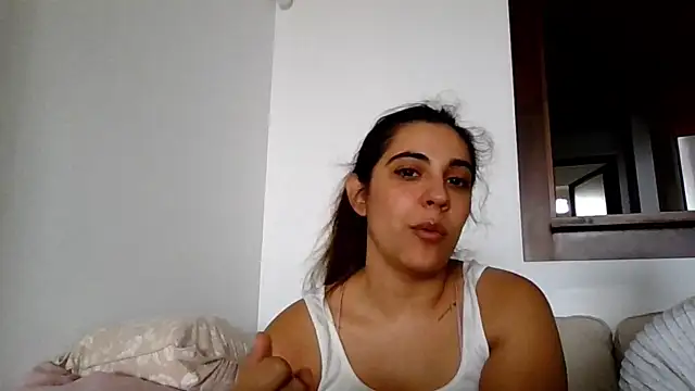 Ursumi1 online show from 10.15.25