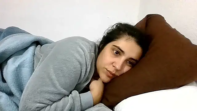 Ursumi1 online show from 01.18.26