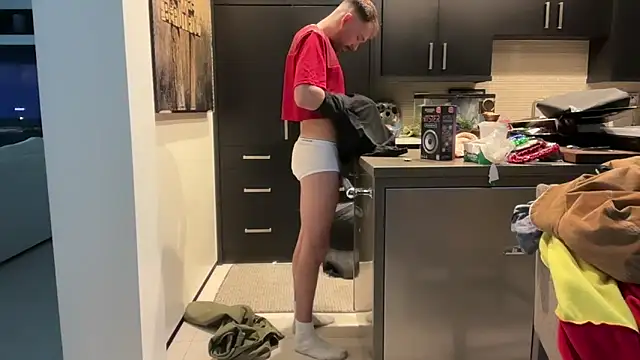 Snapshot of 69woodinson chatting on 02.12.26 69woodinson online show from 02.12.26