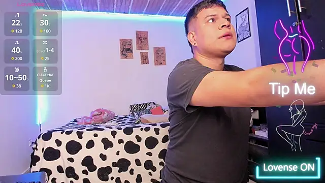 Snapshot of Nicolaskoling chatting on 03.15.25 Nicolaskoling online show from 03.15.25