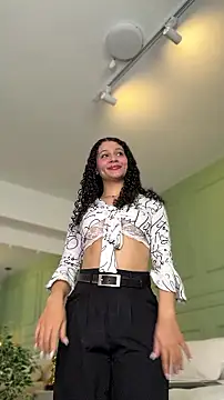 Snapshot of SHARONN____ chatting on 07.18.26 SHARONN online show from 07.18.26