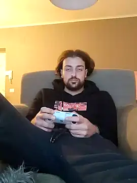 Snapshot of salvat22 chatting on 12.14.24 salvat22 online show from 12.14.24