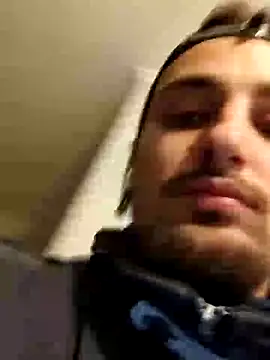 Snapshot of salvat22 chatting on 12.30.24 salvat22 online show from 12.30.24