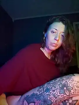 Snapshot of carolinaskarma chatting on 02.05.25 carolinaskarma online show from 02.05.25