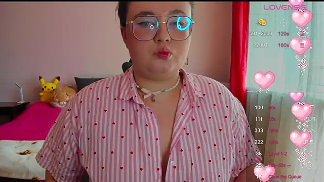Snapshot of Jessica_Joy chatting on 06.18.26 Jessica Joy online show from 06.18.26