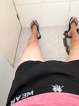 Snapshot of paubabando_ chatting on 03.10.25 paubabando online show from 03.10.25