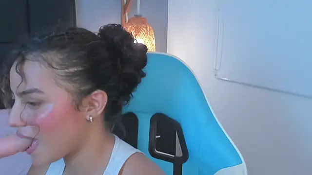 yaya23x online show from 01.15.25