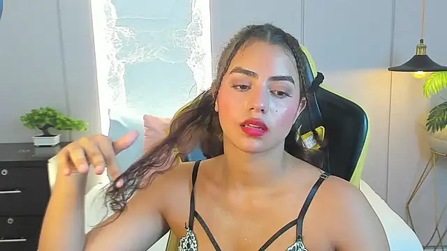 yaya23x online show from 03.06.25