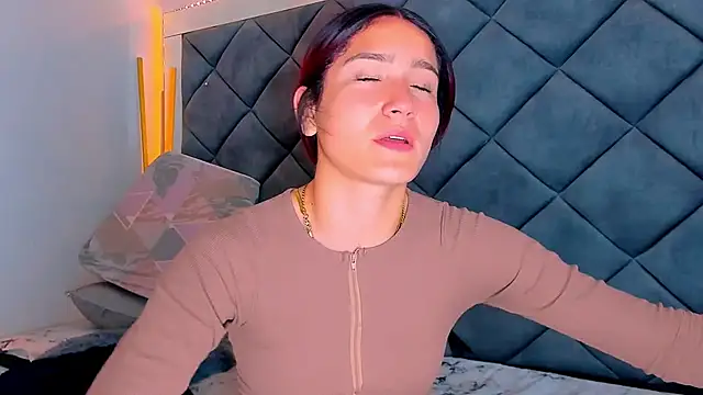 Nellyhills online show from 02.19.25