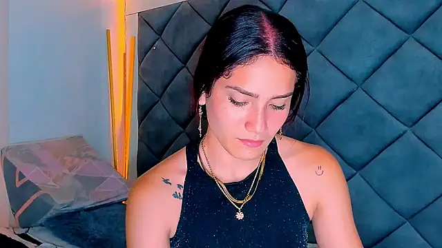 Nellyhills online show from 02.21.25