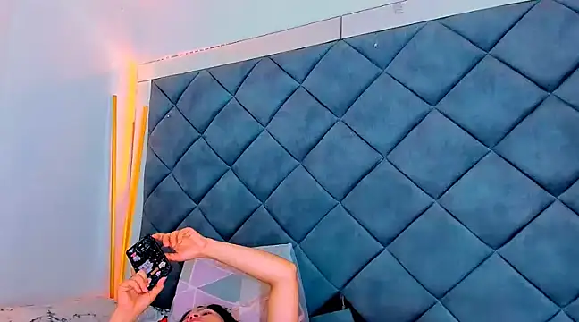 Nellyhills online show from 02.27.25