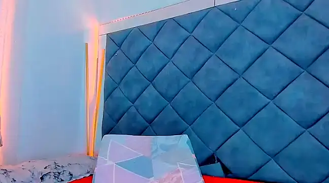 Nellyhills online show from 02.28.25