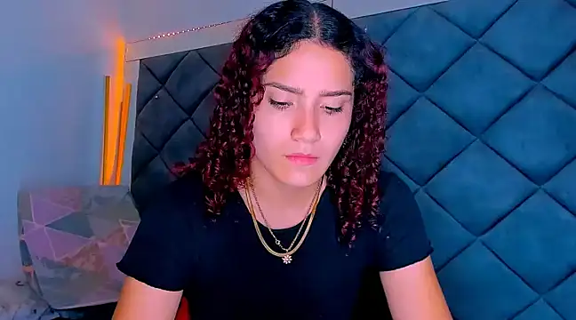 Nellyhills online show from 03.08.25