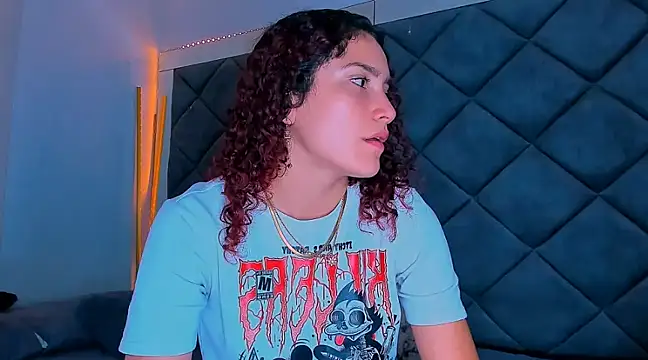 Nellyhills online show from 03.12.25