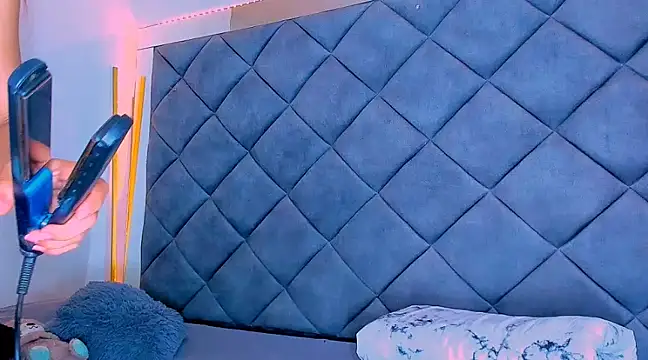 Nellyhills online show from 03.16.25