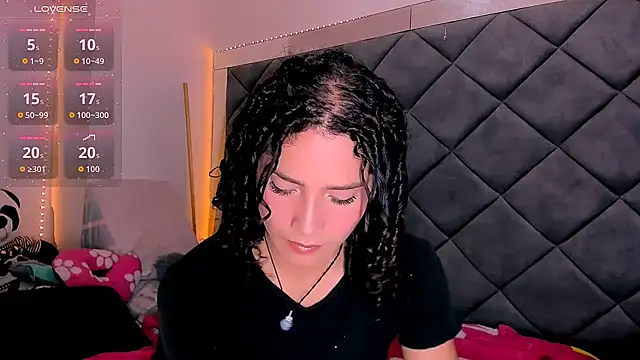 Nellyhills online show from 09.15.25