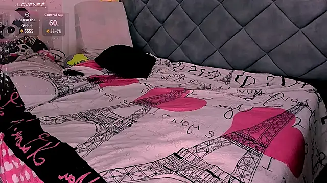 Nellyhills online show from 10.07.25