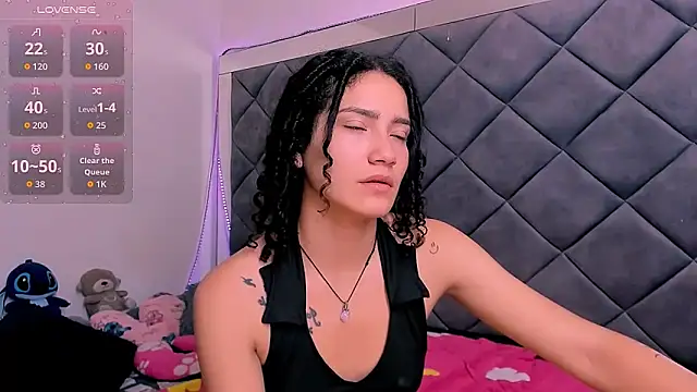 Nellyhills online show from 11.14.25