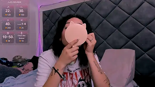 Nellyhills online show from 11.30.25