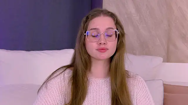 Snapshot of EllieHayes chatting on 07.02.26 EllieHayes online show from 07.02.26