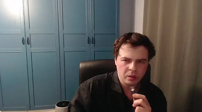 Snapshot of CuteMan33 chatting on 01.31.25 CuteMan33 online show from 01.31.25