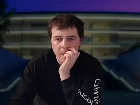 Snapshot of CuteMan33 chatting on 12.16.25 CuteMan33 online show from 12.16.25