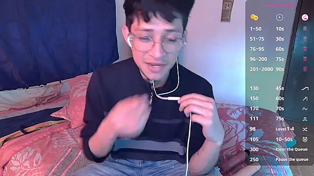 Snapshot of Sweet_c4mer0n chatting on 10.17.25 Sweet c4mer0n online show from 10.17.25