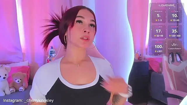  cherrykingsley1 online show from 02.03.25