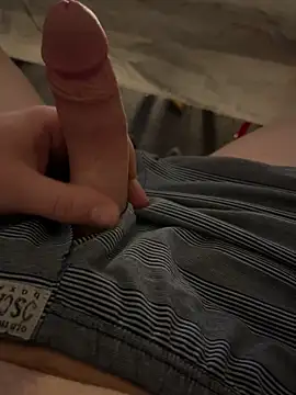 Snapshot of EhemannTotti chatting on 11.05.25 EhemannTotti online show from 11.05.25