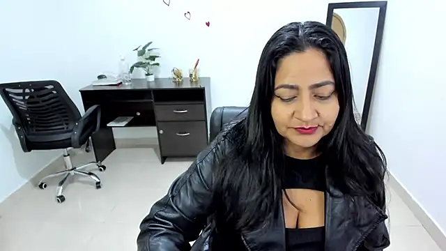 Snapshot of Adele_Sweett chatting on 02.17.25 Adele Sweett online show from 02.17.25