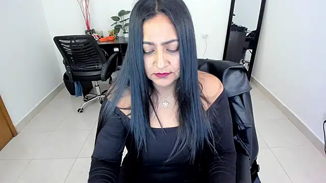 Snapshot of Adele_Sweett chatting on 03.13.25 Adele Sweett online show from 03.13.25