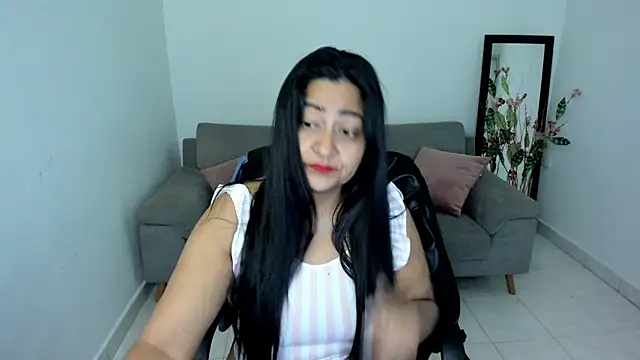 Snapshot of Adele_Sweett chatting on 10.30.25 Adele Sweett online show from 10.30.25