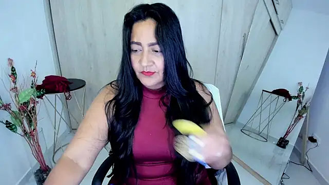 Snapshot of Adele_Sweett chatting on 05.29.26 Adele Sweett online show from 05.29.26