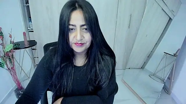 Adele Sweett online show from 07.04.26