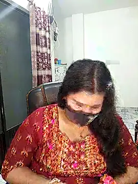 Snapshot of Hot-Angel_ chatting on 01.05.26 Hot-Angel online show from 01.05.26