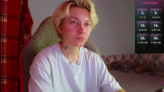 esajukyy online show from 02.12.25